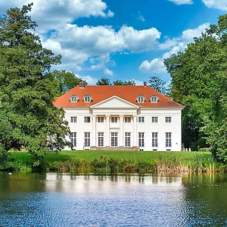 Hotel Evangelische Tagungsstatte 2*